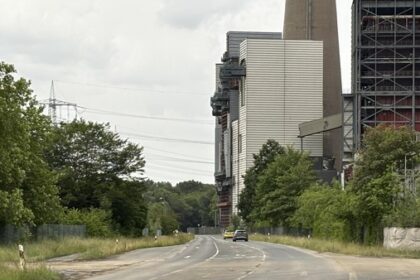 Am Kraftwerk Voerde: Verkehr auf der Frankfurter Straße kann wieder rollen