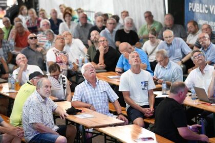 Angst um Betriebsrente: IG Metall beriet Babcock-Rentner bei Treffen in Dinslaken