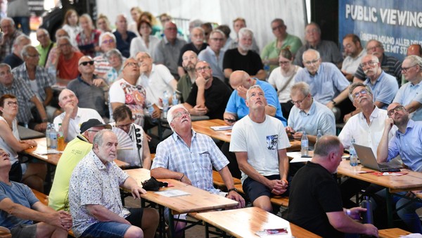 Angst um Betriebsrente: IG Metall beriet Babcock-Rentner bei Treffen in Dinslaken