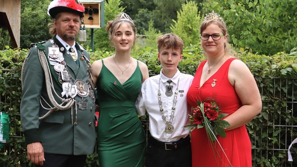 Aus Königspaar wurde Ehepaar: BSV Dinslaken feiert Schützenfest