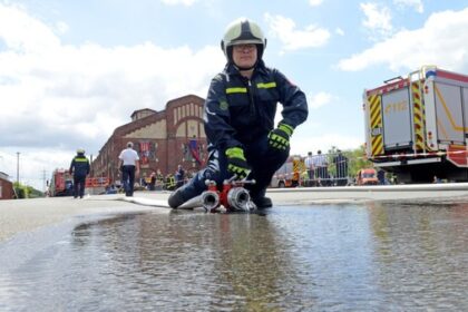 Feuerwehren aus dem Kreis Wesel messen sich zum letzten Mal in Dinslaken