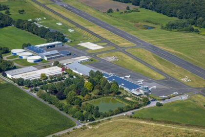 Flugplatz Schwarze Heide: Geschäftsführer geht überraschend – Nachfolger gesucht