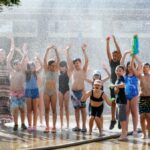 Hitze im Klassenzimmer: Neue Schulleiterin in Voerde schmeißt Wasserparty