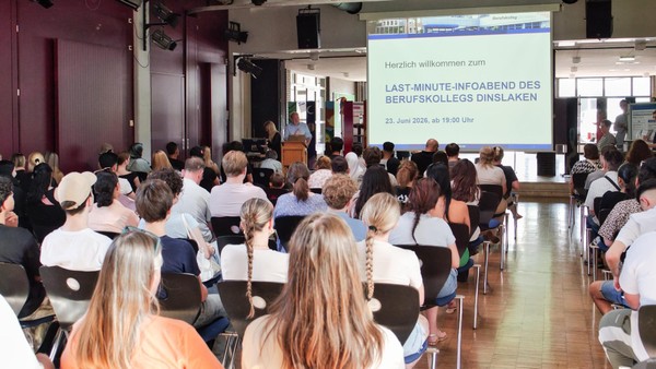 Infoabend am Berufskolleg Dinslaken: Wenn Prüfungsergebnisse anders ausfallen
