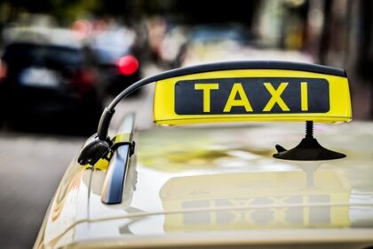 Konkurrenzkampf mit Uber: Festpreis für Kunden im Kreis Wesel auch beim Taxi?
