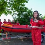 Nach Diebstahl von Motor: DLRG Dinslaken tauft neues Rettungsboot „Seerose“