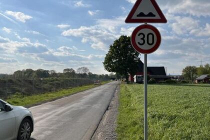 Raser am Tenderingsweg in Hünxe: Maßnahmen haben deutliche Wirkung gezeigt