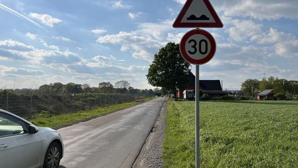 Raser am Tenderingsweg in Hünxe: Maßnahmen haben deutliche Wirkung gezeigt