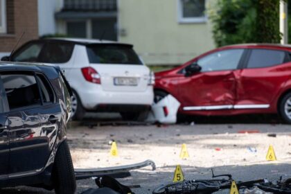 Schulweg-Unfall in Dinslaken: Todesfahrerin ist draußen – warum sie trotzdem nicht vernommen wird