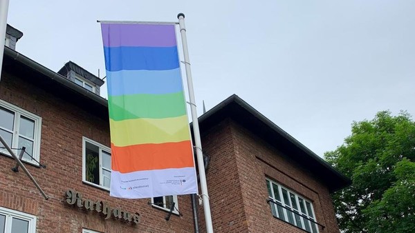 Anschlag auf CSD in Berlin: Dinslakener Bürger vermisst Zeichen der Anteilnahme