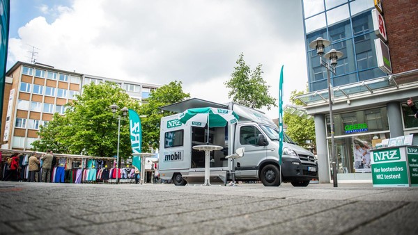 Beratung auf dem Neutorplatz – NRZ-Servicetour 2026 kommt nach Dinslaken