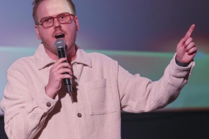 Comedy Rodeo kommt zurück nach Dinslaken: Das ist das Programm