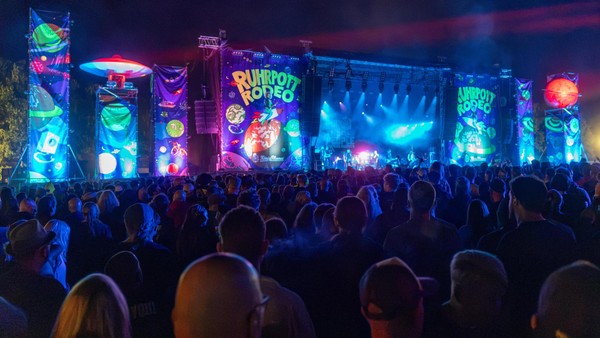 Das Ruhrpott Rodeo bleibt Kult mit Staub, Schweiß und Punkrock