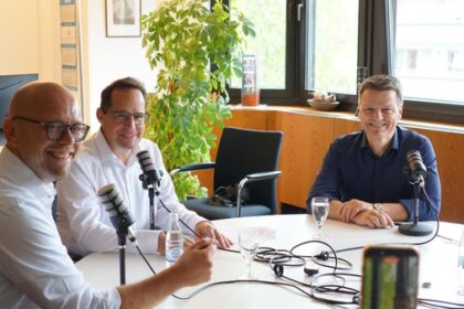 Dinslakener Bürgermeister Simon Panke äußert klare Worte zu Facebook-Kommentare