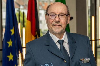 Dinslakener seit 50 Jahren beim THW: Elbe-Einsatz – „Hatten Blut in den Stiefeln“
