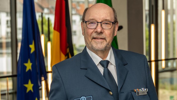 Dinslakener seit 50 Jahren beim THW: Elbe-Einsatz – „Hatten Blut in den Stiefeln“