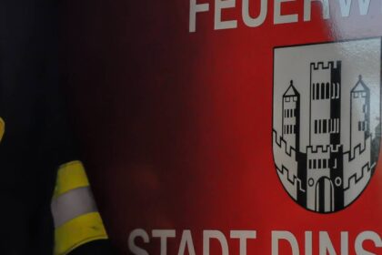 Feuerwehreinsatz in Dinslaken: Ein Verletzter bei Brand in Industriebetrieb
