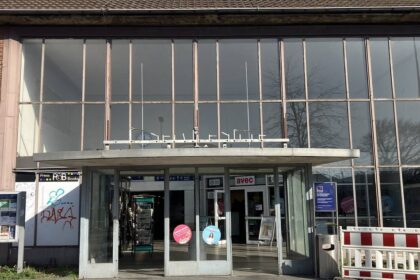 Förderung vom Land NRW: Wie Dinslakens Bahnhof jetzt schöner werden kann