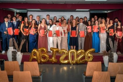 Gesamtschule in Voerde: Die Abiturienten 2026 – „Reise auf der MS Comenius endet“