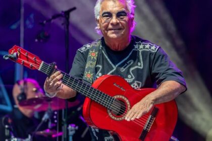Gipsy Kings begeistern im Burgtheater Dinslaken mit mitreißender Rumba catalana