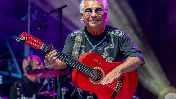 Gipsy Kings begeistern im Burgtheater Dinslaken mit mitreißender Rumba catalana