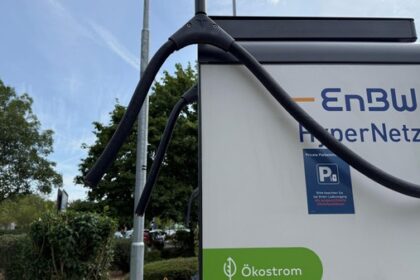 Kabelklau bei E-Ladesäule in Voerde: Viel Schaden für wenig Gewinn