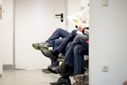 Krankschreibung ab erstem Tag: Dinslakener Hausarzt warnt vor mehr Fehlzeiten