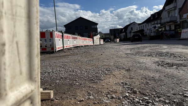 Marktplatz-Umgestaltung in Hünxe: Im Juli soll die Baustelle Geschichte sein