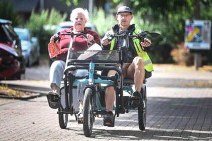 Mit dem Tandem: Rentner fährt Senioren spazieren – „Mein Gott, war das schön“