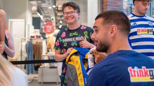 MSV-Autogrammstunde in der Neutor-Galerie Dinslaken: die schönsten Fotos