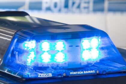 Nach Zusammenstoß mit Radfahrer in Voerde: Polizei sucht E-Scooter-Fahrer