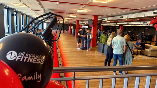 Neues Fitnessstudio in Dinslaken: Das bietet all inclusive Fitness - der Check
