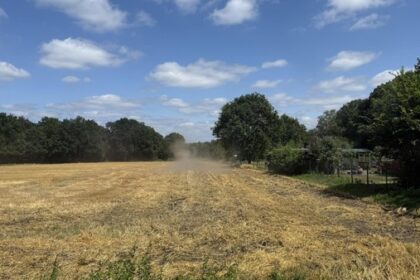 Rauch entdeckt: „Fire Watch“ schlägt Alarm und Hünxer Feuerwehr rückt aus