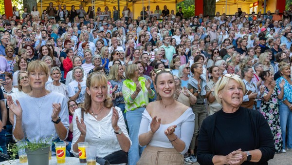Rudelsingen im Burgtheater Dinslaken: Das hat wieder sehr viel Spaß gemacht