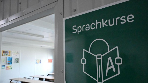 Sprachkurse im Stress: Kürzung, Anträge und Sanktionen – VHS Dinslaken reagiert