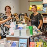 Übernachten in Voerder Buchhandlung: „Das wollte ich schon immer mal machen!“