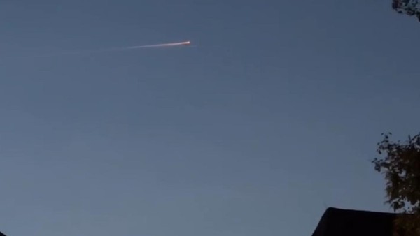 Video: Mysteriöser Feuerball über Dinslaken – Experten suchen nach Erklärungen