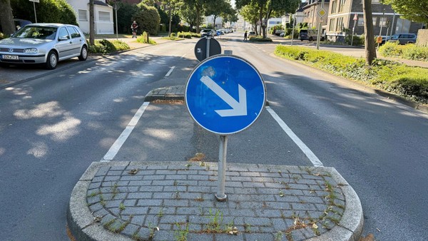 Zebrastreifen an der Wilhelm-Lantermann-Straße: Stadt Dinslaken prüft Antrag