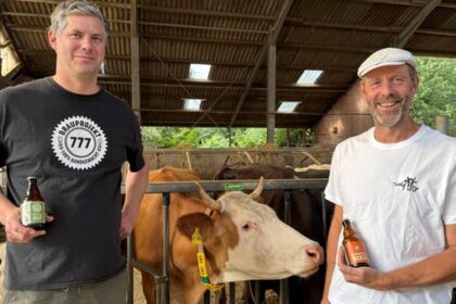 Bierfest auf dem Tinthof in Spellen: Rudelsingen, Headbangen und Genießen