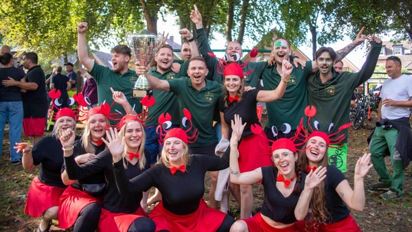 Bootsrennen auf der Lippe: JSV Hünxe holt sich den Wanderpokal zurück