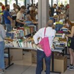 Bücherverkauf zum Kilopreis an den Din-Tagen 2026: Massenweise Lesestoff wartet