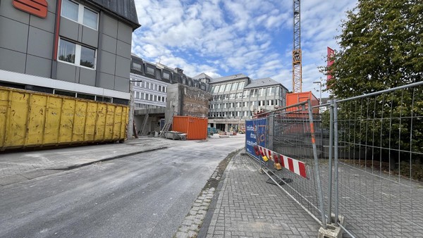 Darum wurden an der Sparkasse in der Dinslakener Innenstadt Gebäude abgerissen