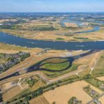 Dinslaken und Voerde von oben: Der Rhein bei Dürre – vorher und nachher