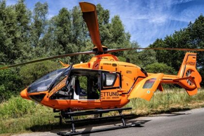 Dinslakenerin stößt mit Rennradfahrer zusammen: 53-Jähriger wird schwer verletzt