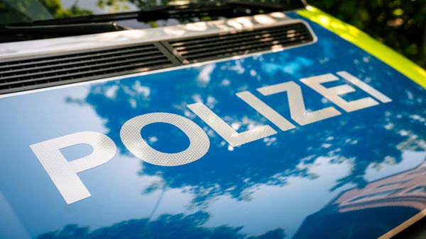 Fahrradunfall in Dinslaken: Unbekannter lässt verletzten Radfahrer zurück