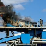 Feuerwehreinsatz in Hünxer Gewerbegebiet: Siebanlage brannte in zwölf Metern Höhe