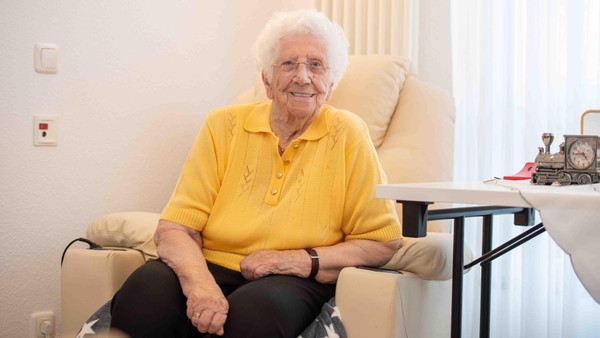Herta Freudenstein feiert 103. Geburtstag: „Kuchen ist meine Lieblingsspeise“