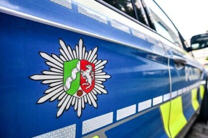 Radfahrer stirbt nach Unfall in Hünxe: Polizei sucht Zeugen