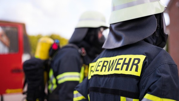 Reh im Kanal: Feuerwehr Hünxe rückt aus – Problematik ist seit Jahren bekannt