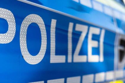 Vorfall in Dinslaken: Polizei ermittelt 28-Jährigen nach Unfallflucht